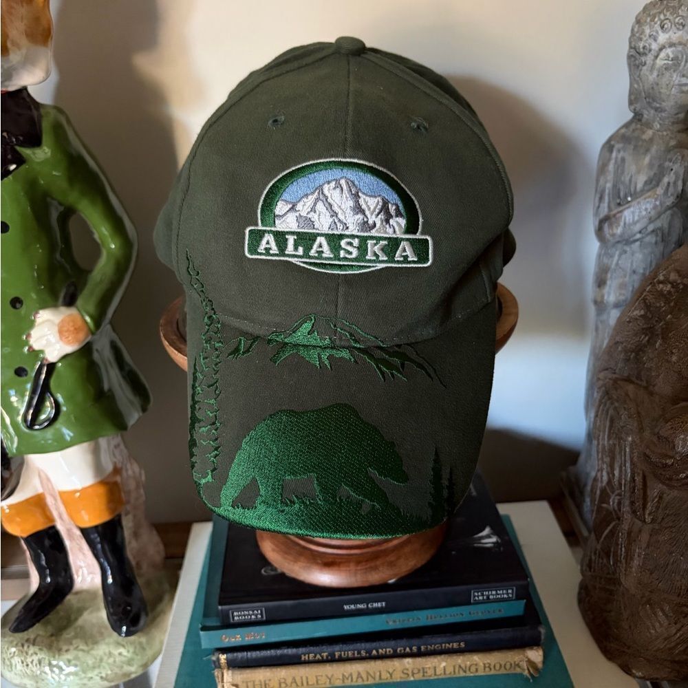 Green Alaska Arctic Circle vintage adjustable Embroidered Cap